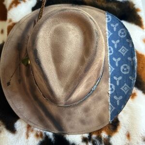 NWT Tear Drop Cowgirl Hat